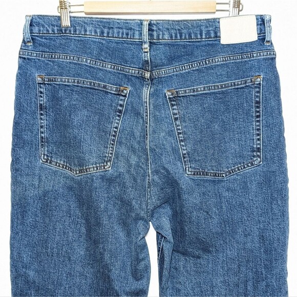 Everlane The Way-High Jean in Vintage Indigo - Picture 9 of 14
